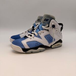 Nike Air Jordan 6 Retro UNC 384665-410 Youth Size 4.5Y University Blue Sneakers